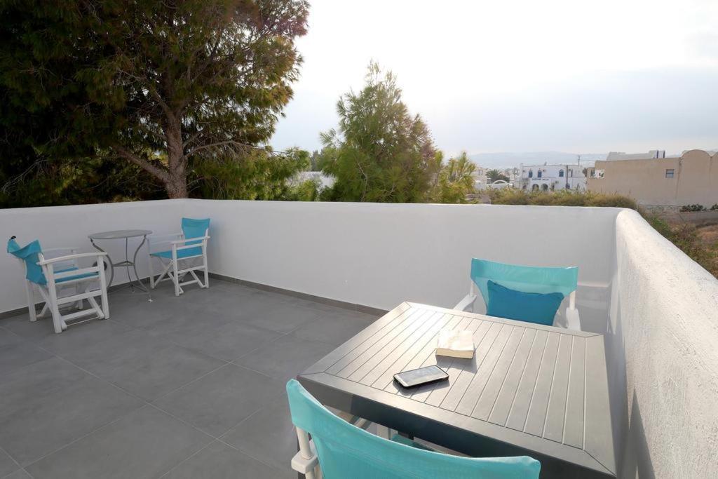 Perissa Playa Rooms Exterior photo